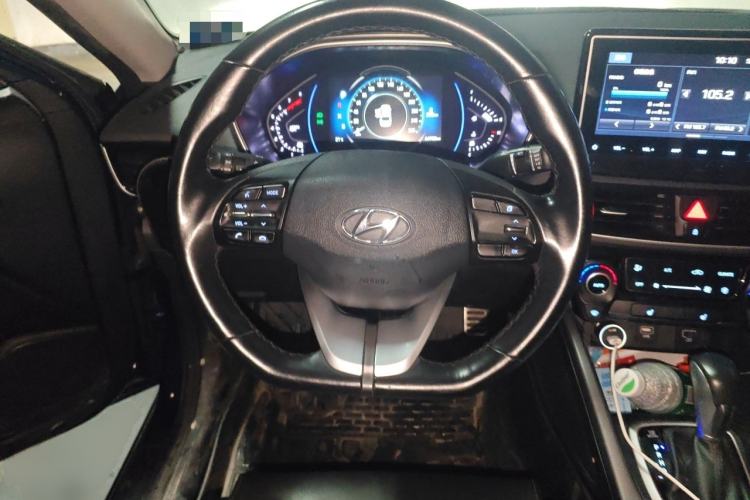 Used Hyundai Lafesta 2019 280TGDi Smart Speed Version China VI Standard Steering Wheel