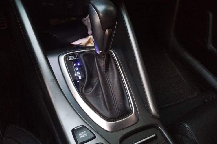 Used Hyundai Lafesta 2019 280TGDi Smart Speed Version China VI Standard Gear Lever
