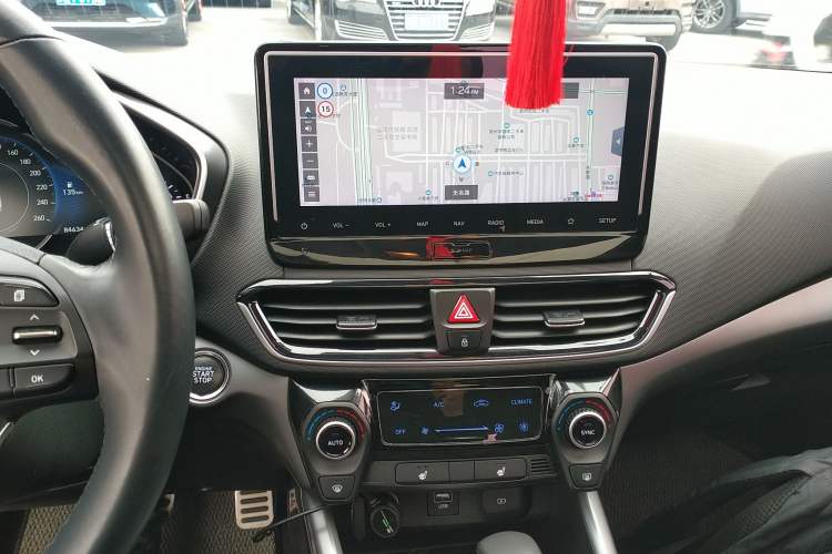 Used Hyundai Lafesta 2019 280TGDi Smart Speed Version China VI Standard Audio And AC Panel