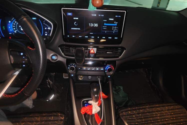 Used Hyundai Lafesta 2019 280TGDi Sport Edition China V Standard Audio And AC Panel