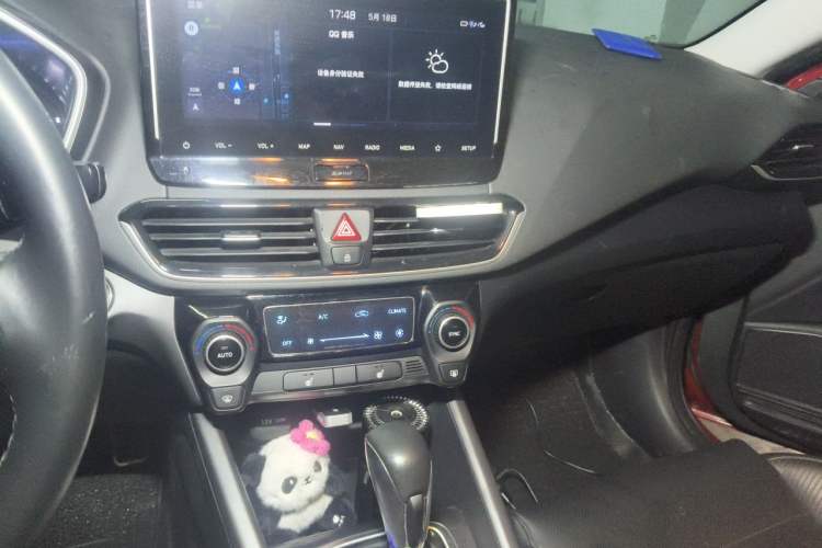 Used Hyundai Lafesta 2019 280TGDi Smart Speed Version China VI Standard Audio And AC Panel