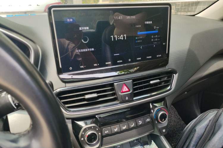 Used Hyundai Lafesta 2019 280TGDi Sport Edition China V Standard Audio And AC Panel