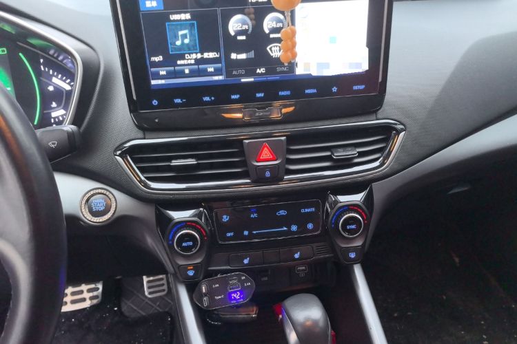 Used Hyundai Lafesta 2019 280TGDi Smart Speed Version China VI Standard Audio And AC Panel