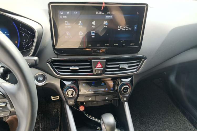 Used Hyundai Lafesta 2019 280TGDi Smart Speed Version China VI Standard Audio And AC Panel