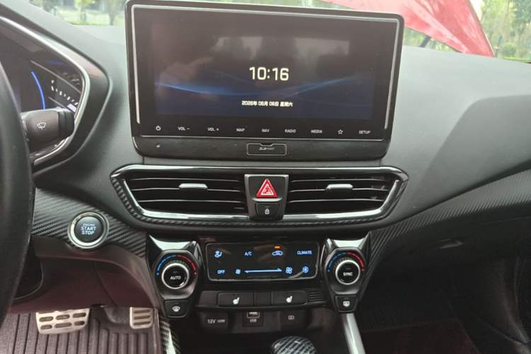 Used Hyundai Lafesta 2019 280TGDi Smart Speed Version China V Standard Audio And AC Panel
