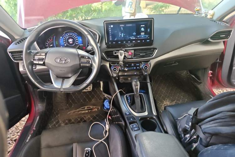 Used Hyundai Lafesta 2019 280TGDi Smart Speed Version China VI Standard Center Console