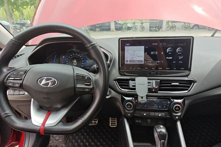 Used Hyundai Lafesta 2019 280TGDi Smart Speed Version China VI Standard Center Console