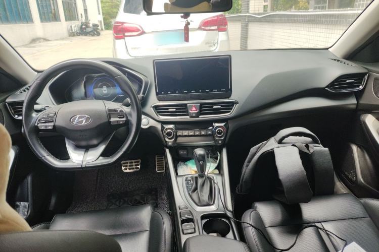 Used Hyundai Lafesta 2019 280TGDi Sport Edition China V Standard Center Console