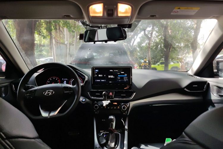 Used Hyundai Lafesta 2019 240TGDi Sport Edition China V standard Center Console