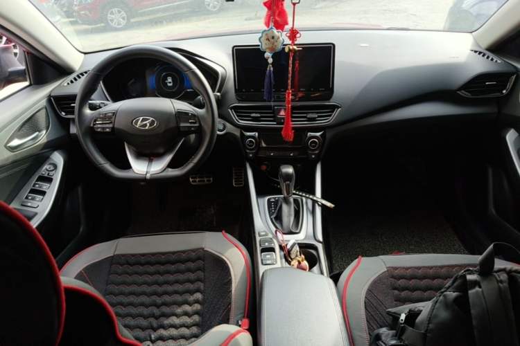 Used Hyundai Lafesta 2019 280TGDi Smart Speed Version China VI Standard Center Console