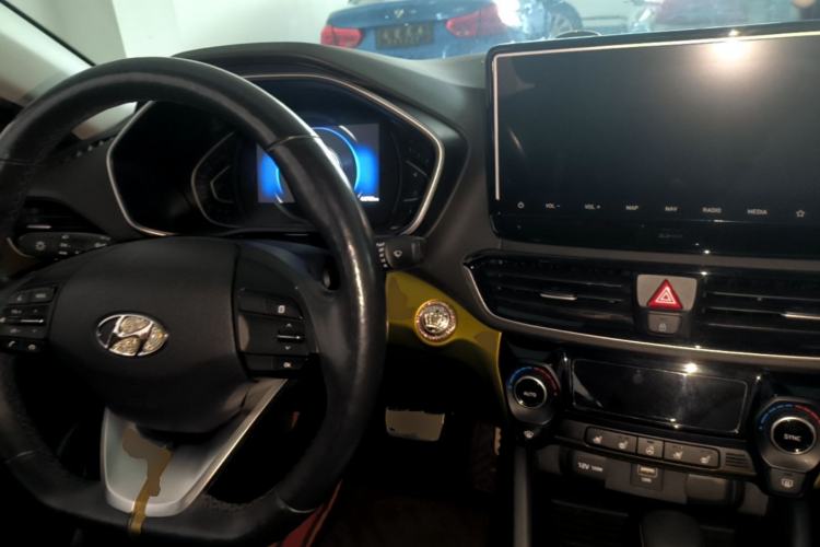 Used Hyundai Lafesta 2019 280TGDi Smart Speed Version China V Standard Center Console