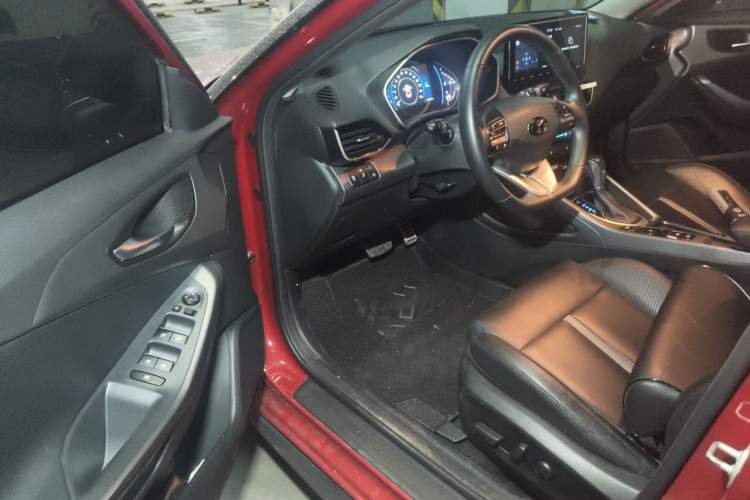 Used Hyundai Lafesta 2019 280TGDi Smart Speed Version China VI Standard Driver Seat