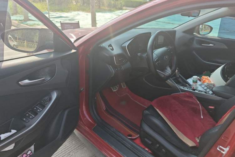 Used Hyundai Lafesta 2019 280TGDi Smart Speed Version China VI Standard Driver Seat