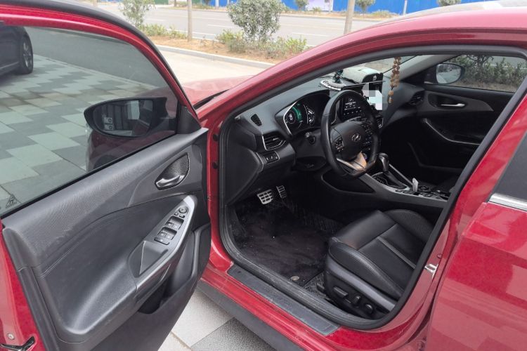 Used Hyundai Lafesta 2019 280TGDi Smart Speed Version China VI Standard Driver Seat