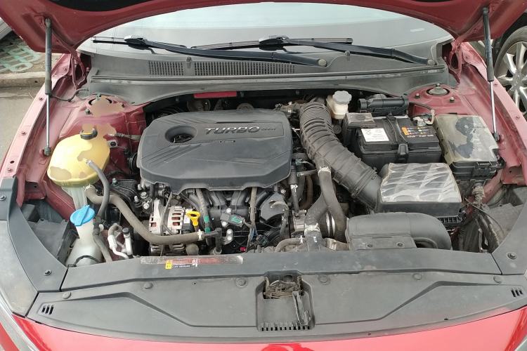 Used Hyundai Lafesta 2019 280TGDi Smart Speed Version China VI Standard Engine Bay