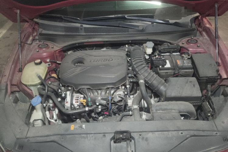 Used Hyundai Lafesta 2019 280TGDi Smart Speed Version China VI Standard Engine Bay