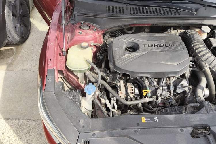 Used Hyundai Lafesta 2019 280TGDi Smart Speed Version China VI Standard Engine Bay Right
