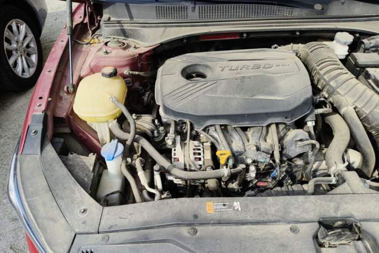 Used Hyundai Lafesta 2019 280TGDi Smart Speed Version China VI Standard Engine Bay Right