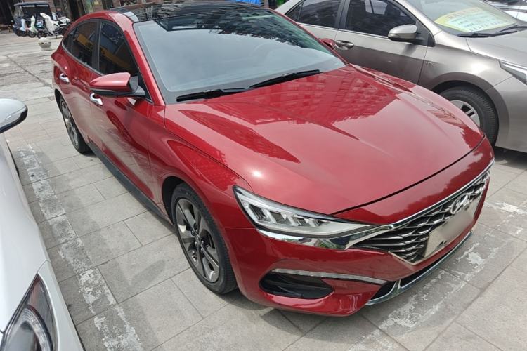 Used Hyundai Lafesta 2019 280TGDi Smart Speed Version China VI Standard Front Right 45 Deg