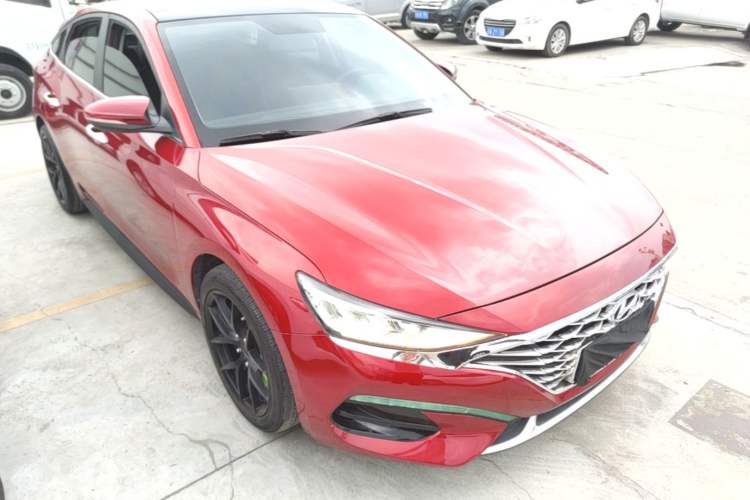 Used Hyundai Lafesta 2019 280TGDi Smart Speed Version China V Standard Front Right 45 Deg