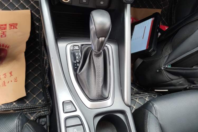 Used Hyundai Lafesta 2019 280TGDi Smart Speed Version China V Standard Gear Lever