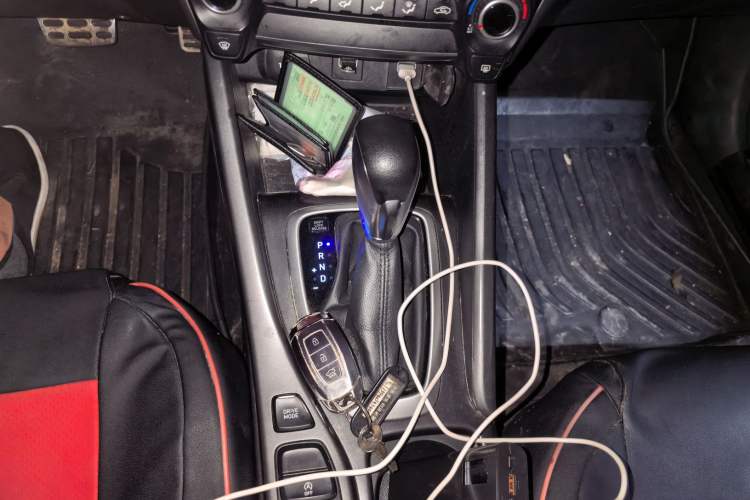 Used Hyundai Lafesta 2019 240TGDi Sport Edition China V standard Gear Lever