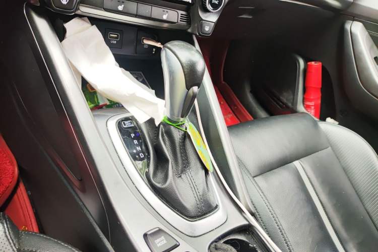 Used Hyundai Lafesta 2019 280TGDi Smart Speed Version China V Standard Gear Lever