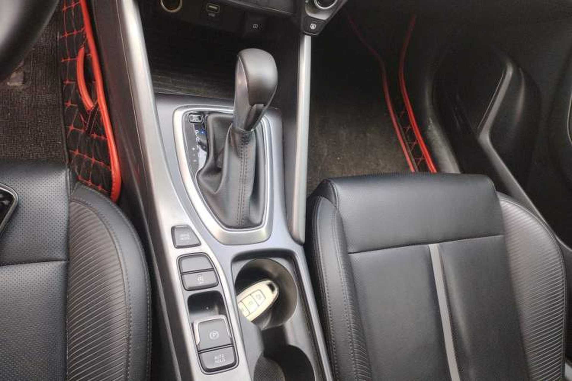 Used Hyundai Lafesta 2019 280TGDi Sport Edition China VI Gear Lever