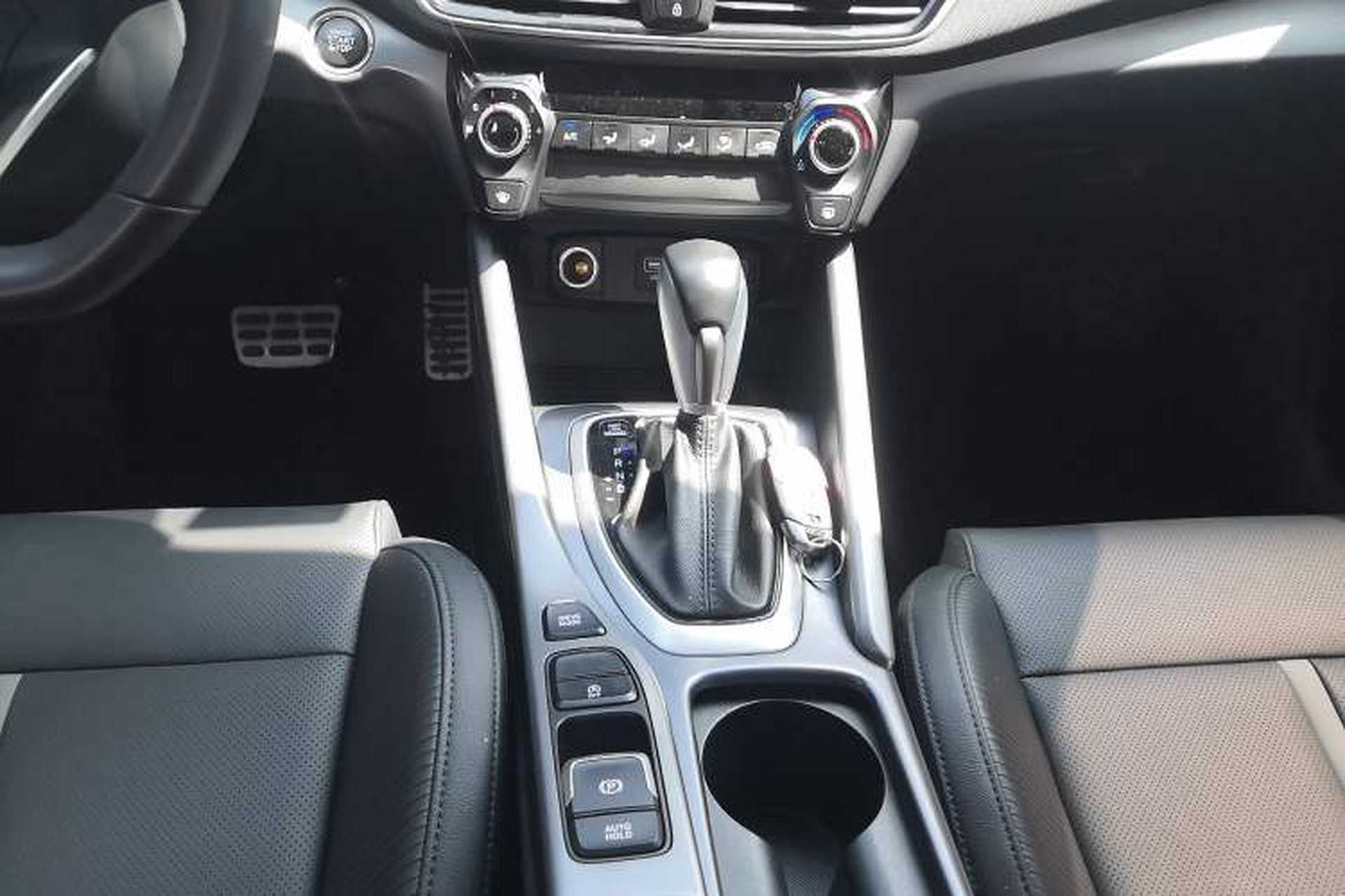 Used Hyundai Lafesta 2019 280TGDi Sport Edition China VI Gear Lever