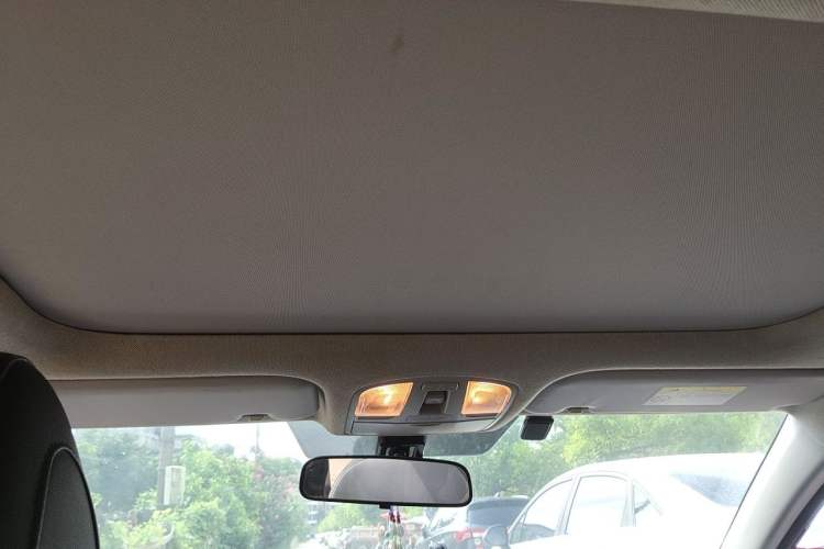Used Hyundai Lafesta 2019 280TGDi Smart Speed Version China VI Standard Headliner