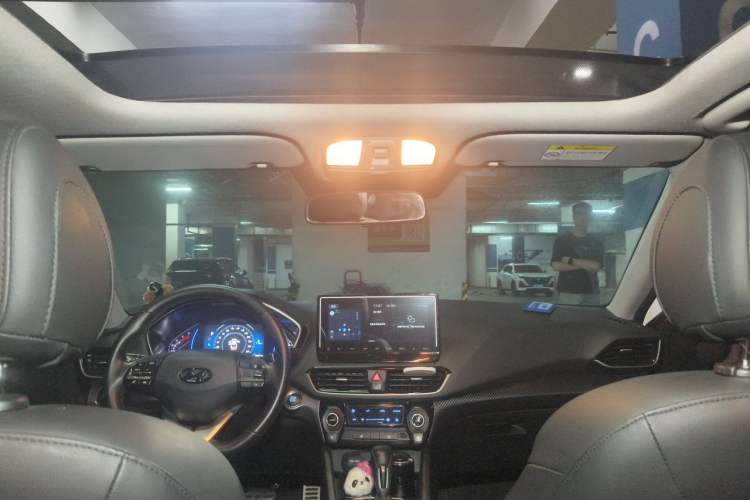 Used Hyundai Lafesta 2019 280TGDi Smart Speed Version China VI Standard Headliner
