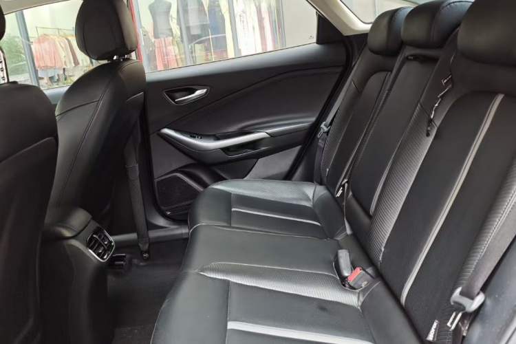 Used Hyundai Lafesta 2019 280TGDi Smart Speed Version China VI Standard Interior 3