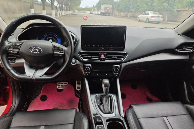 Used Hyundai Lafesta 2019 280TGDi Smart Speed Version China VI Standard Interior 3