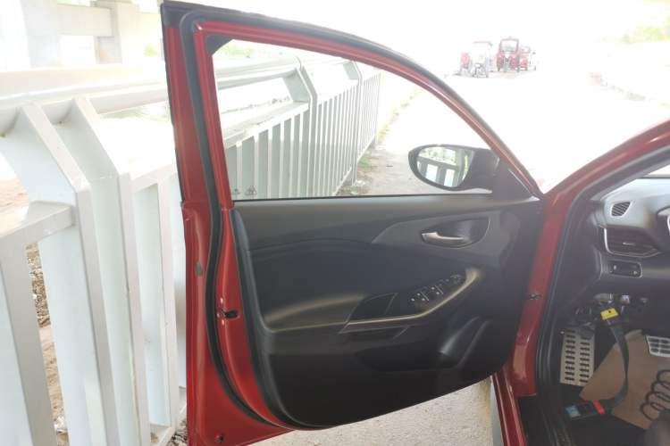 Used Hyundai Lafesta 2019 280TGDi Sport Edition China VI Left Front Door Interior