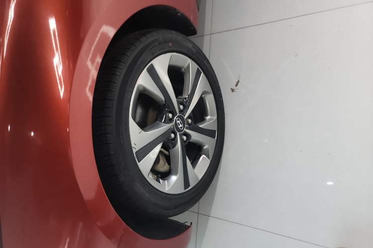 Used Hyundai Lafesta 2019 280TGDi Smart Speed Version China V Standard Left Front Wheel Hub