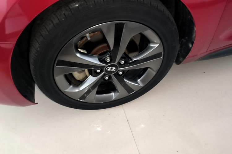 Used Hyundai Lafesta 2019 280TGDi Smart Speed Version China V Standard Left Front Wheel Hub
