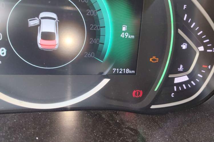 Used Hyundai Lafesta 2019 280TGDi Smart Speed Version China VI Standard Odometer Close Up
