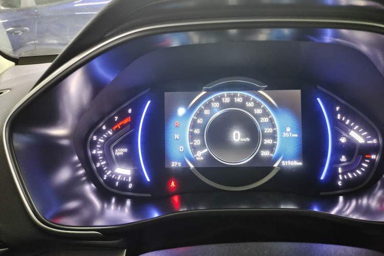 Used Hyundai Lafesta 2019 280TGDi Smart Speed Version China VI Standard Odometer Close Up