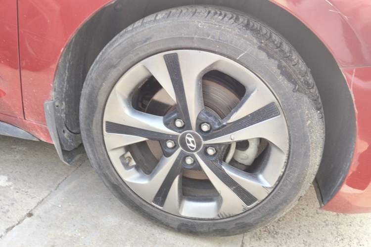 Used Hyundai Lafesta 2019 280TGDi Smart Speed Version China VI Standard Right Front Wheel Hub