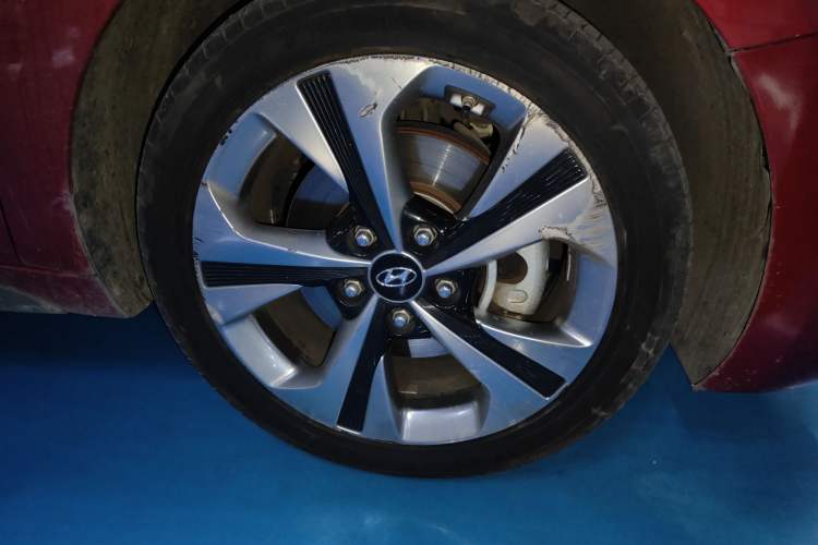 Used Hyundai Lafesta 2019 280TGDi Smart Speed Version China V Standard Right Front Wheel Hub