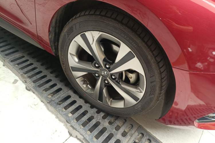 Used Hyundai Lafesta 2019 280TGDi Smart Speed Version China V Standard Right Front Wheel Hub