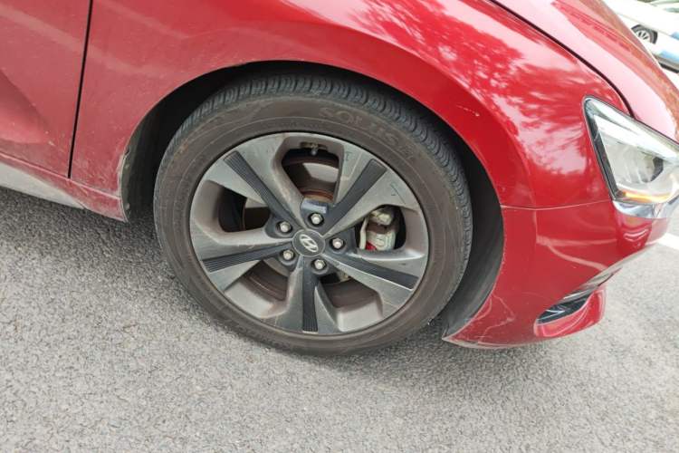 Used Hyundai Lafesta 2019 280TGDi Smart Speed Version China V Standard Right Front Wheel Hub