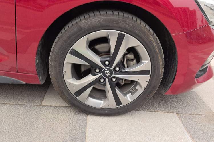 Used Hyundai Lafesta 2019 280TGDi Smart Speed Version China VI Standard Right Front Wheel Hub