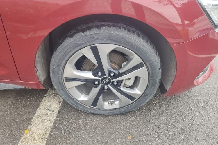 Used Hyundai Lafesta 2019 280TGDi Smart Speed Version China V Standard Right Front Wheel Hub