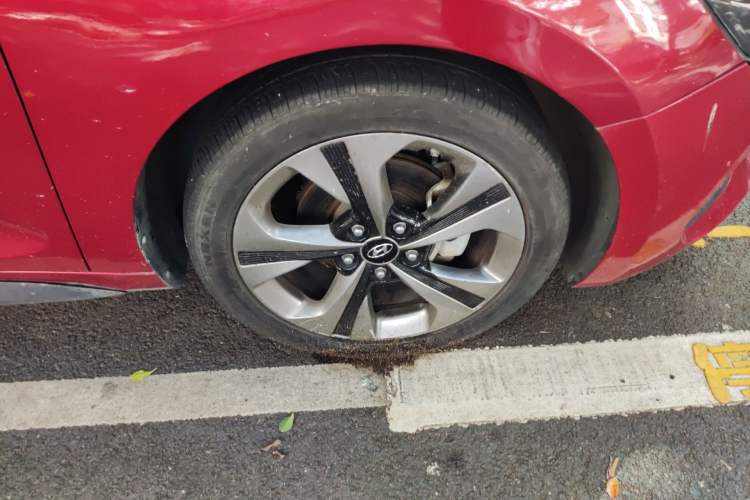 Used Hyundai Lafesta 2019 240TGDi Sport Edition China V standard Right Front Wheel Hub