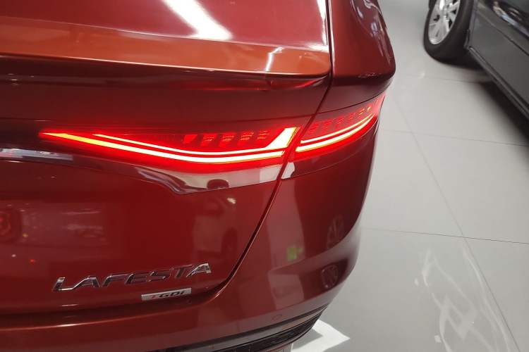 Used Hyundai Lafesta 2019 280TGDi Smart Speed Version China V Standard Right Rear Taillight
