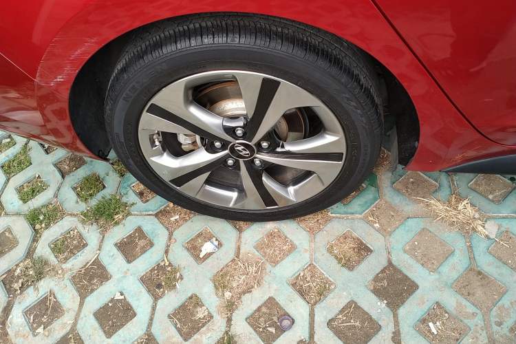 Used Hyundai Lafesta 2019 280TGDi Smart Speed Version China VI Standard Right Rear Wheel Hub