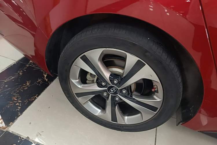 Used Hyundai Lafesta 2019 280TGDi Smart Speed Version China V Standard Right Rear Wheel Hub