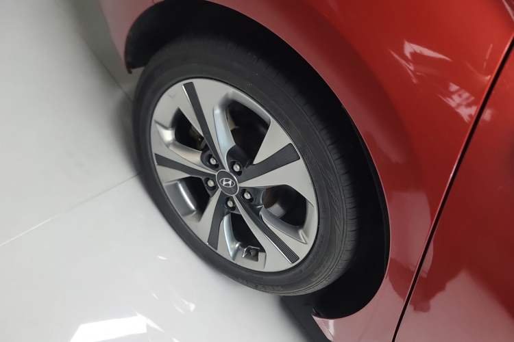 Used Hyundai Lafesta 2019 280TGDi Smart Speed Version China V Standard Right Rear Wheel Hub