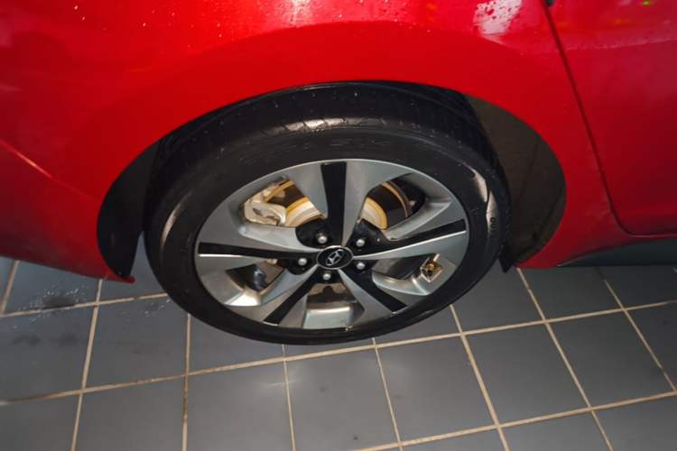Used Hyundai Lafesta 2019 280TGDi Smart Speed Version China V Standard Right Rear Wheel Hub